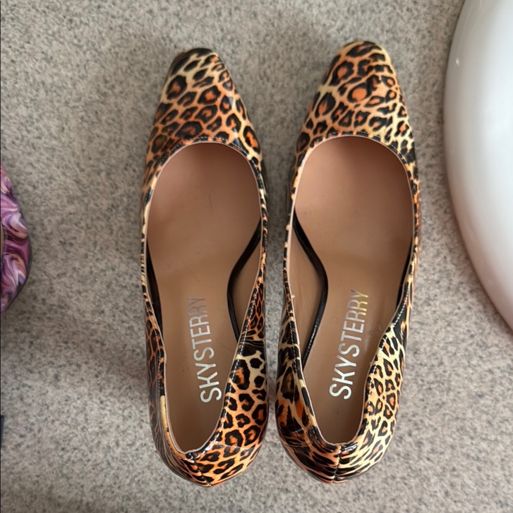 (Brand New) Leopard Print Women's Shoes
